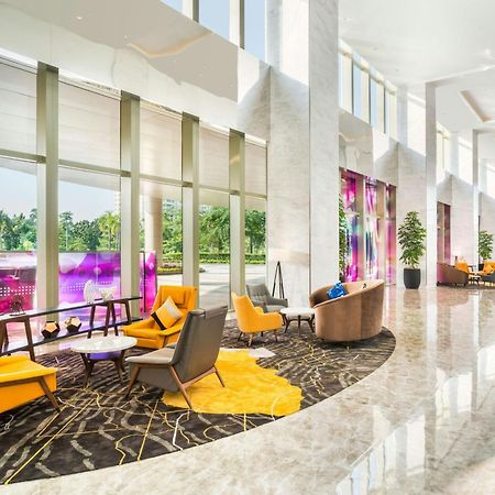 Le Meridien פוטראג'איה מראה חיצוני תמונה The lobby of the hotel