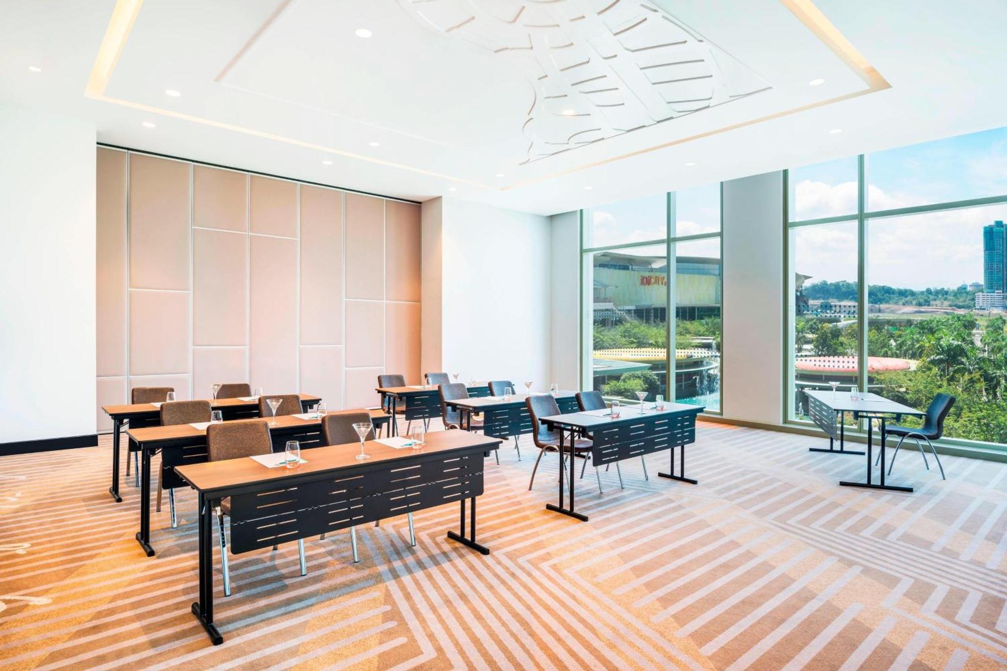 Le Meridien פוטראג'איה מראה חיצוני תמונה Meeting room