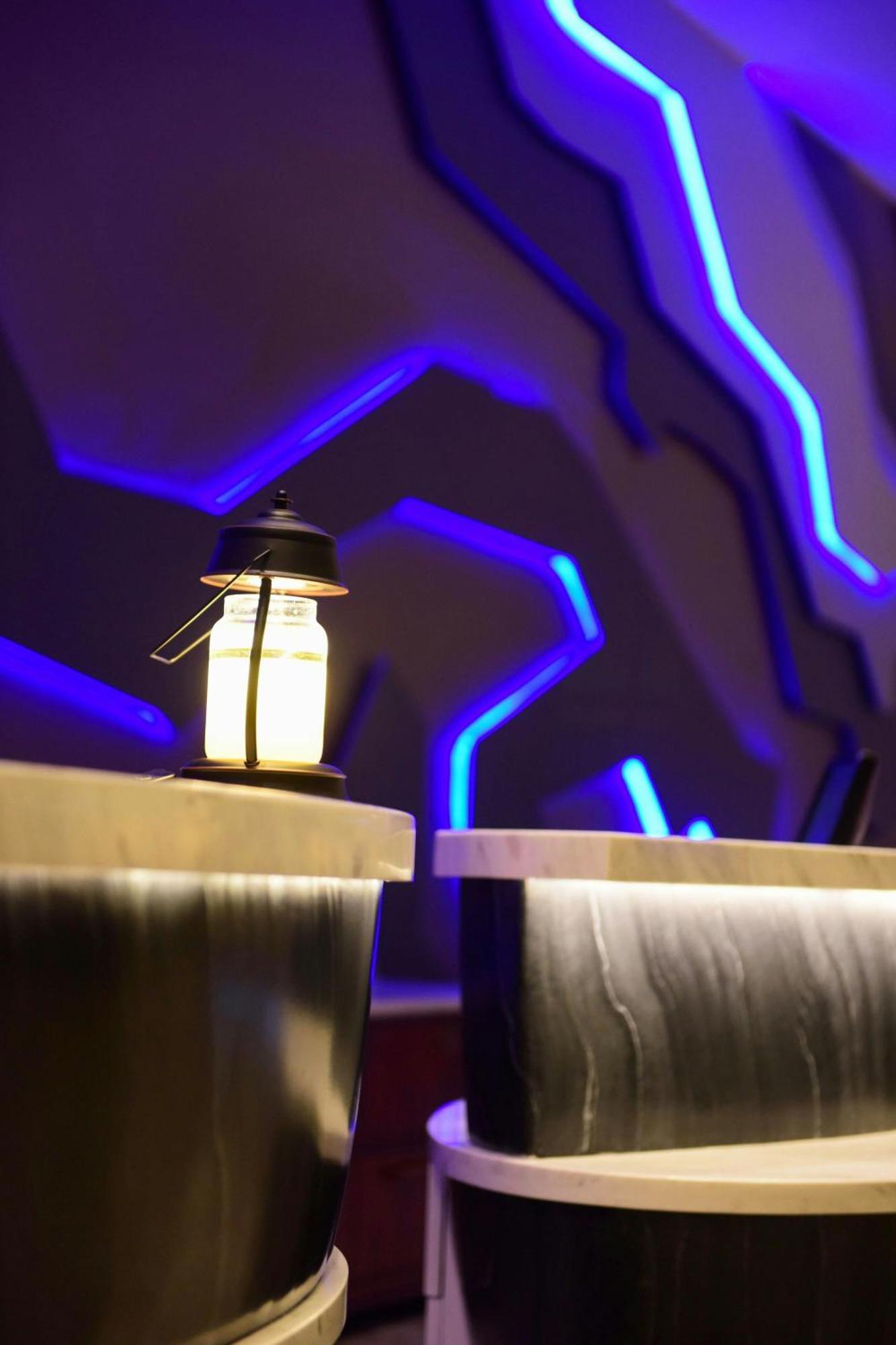 Le Meridien פוטראג'איה מראה חיצוני תמונה The interior of the hotel