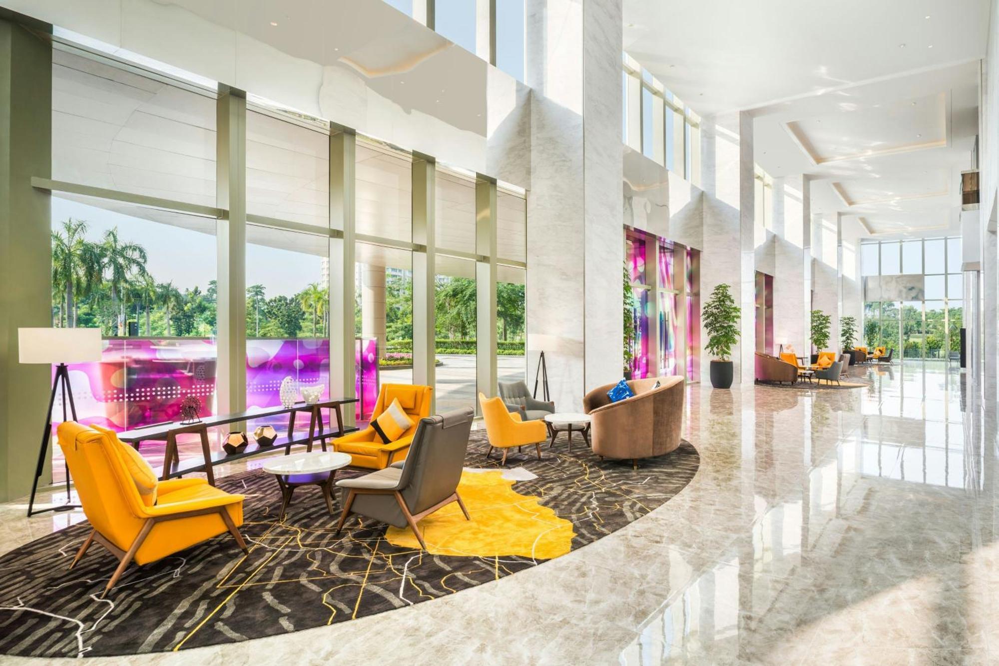 Le Meridien פוטראג'איה מראה חיצוני תמונה The lobby of the hotel
