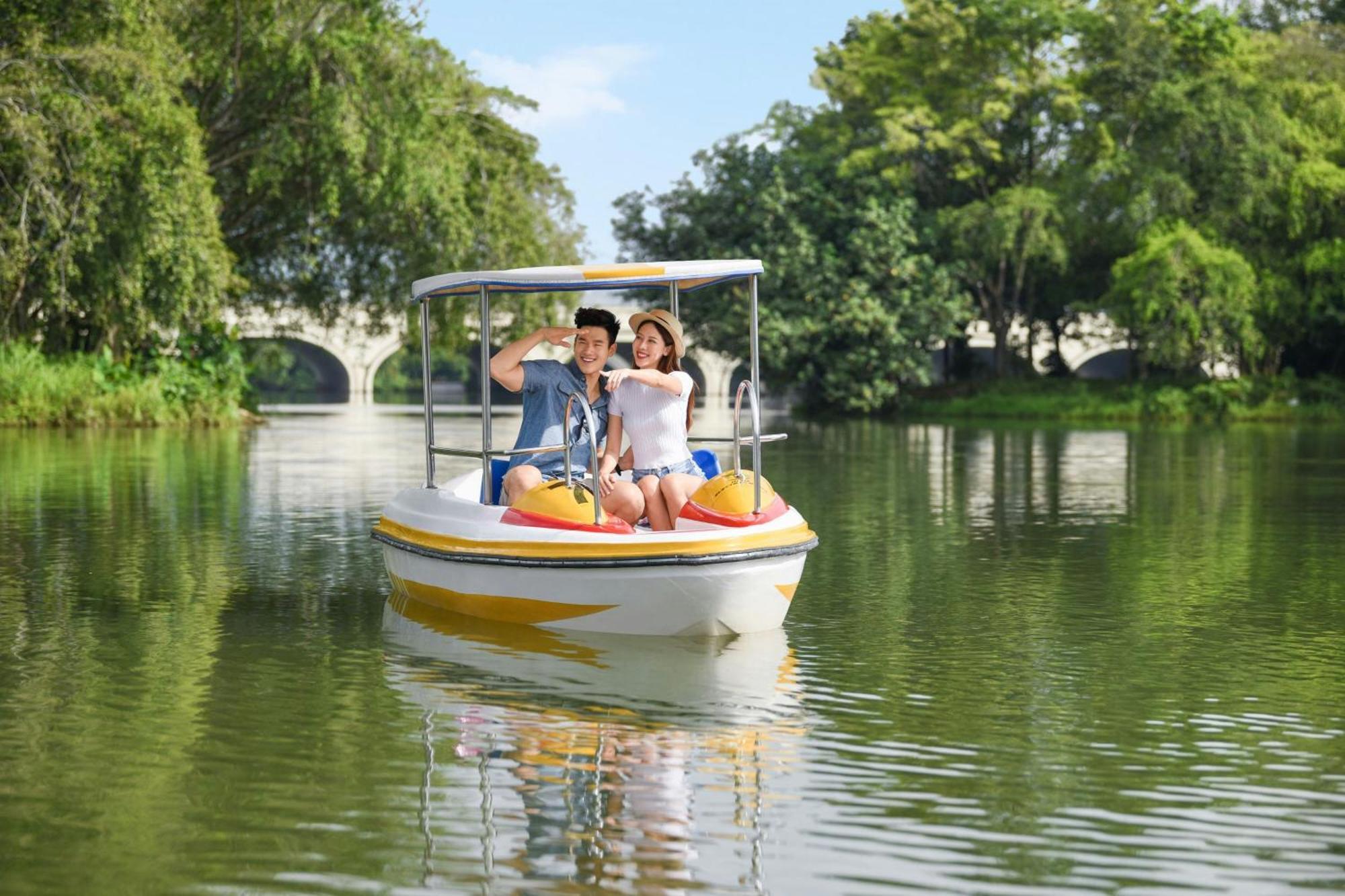 Le Meridien פוטראג'איה מראה חיצוני תמונה Boating at the West Lake